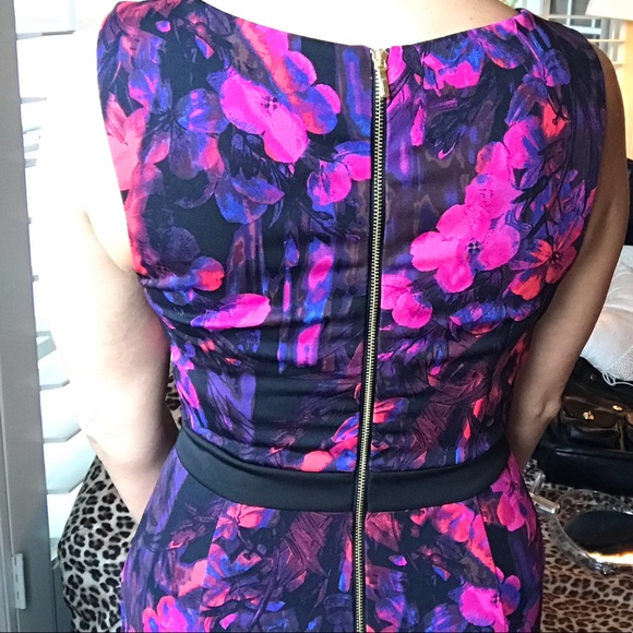 NWOT - Bebe floral dress - Picture 5 of 5